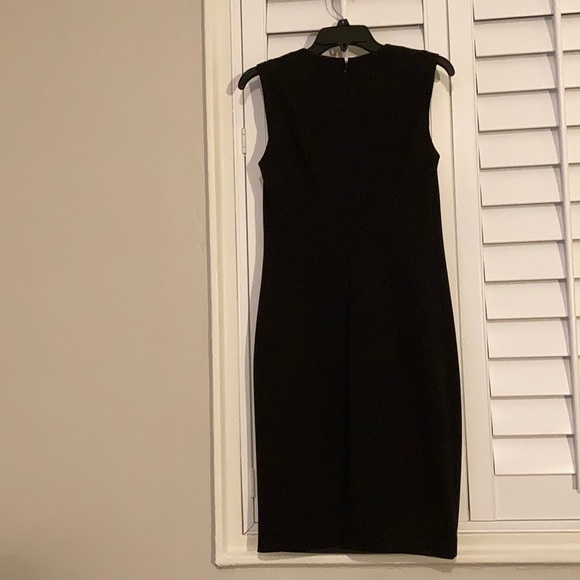 NWT Tahari Sleeveless Shift Dress - Picture 3 of 3